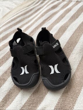 Hurley Kids' Black Water Shoes with Hook-and-Loop Strap